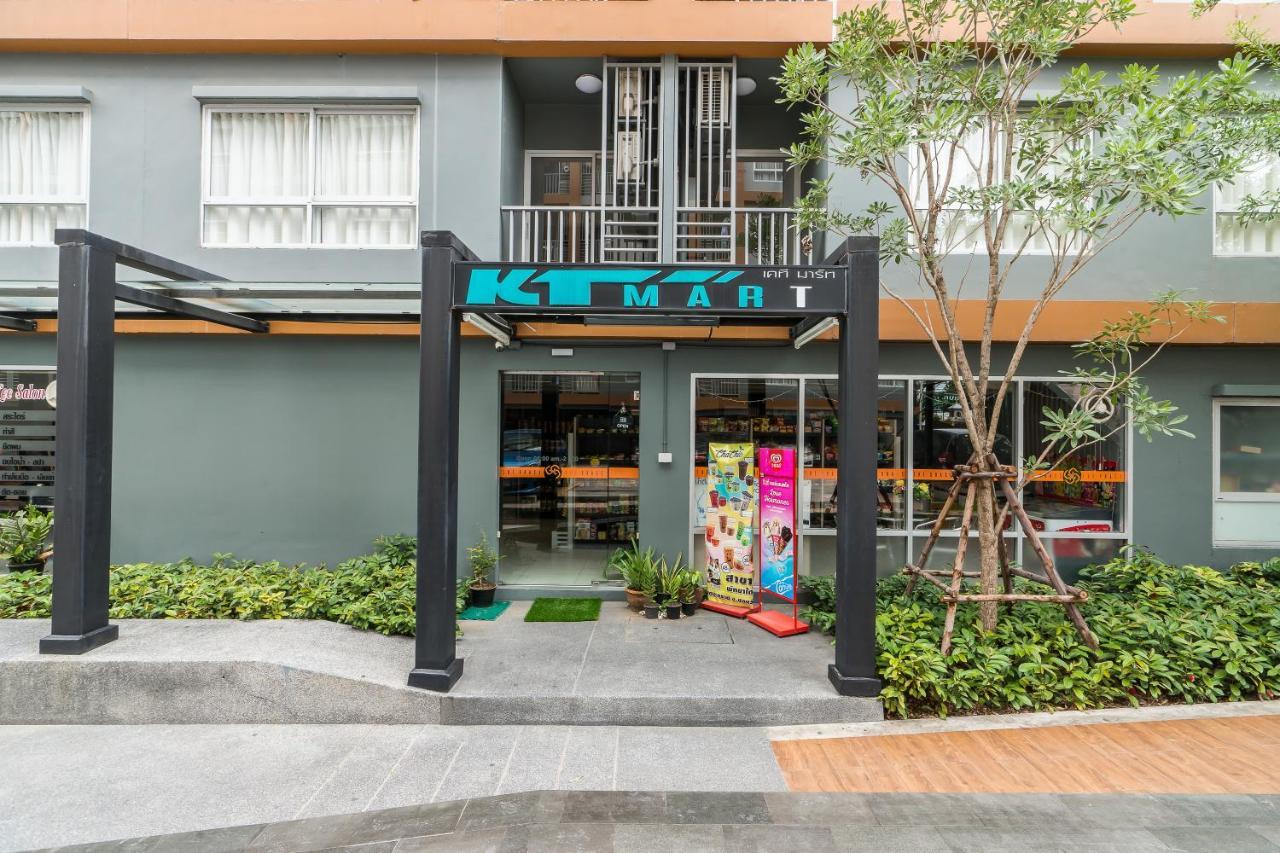 The Grass Serviced Suites Pattaya Exteriör bild