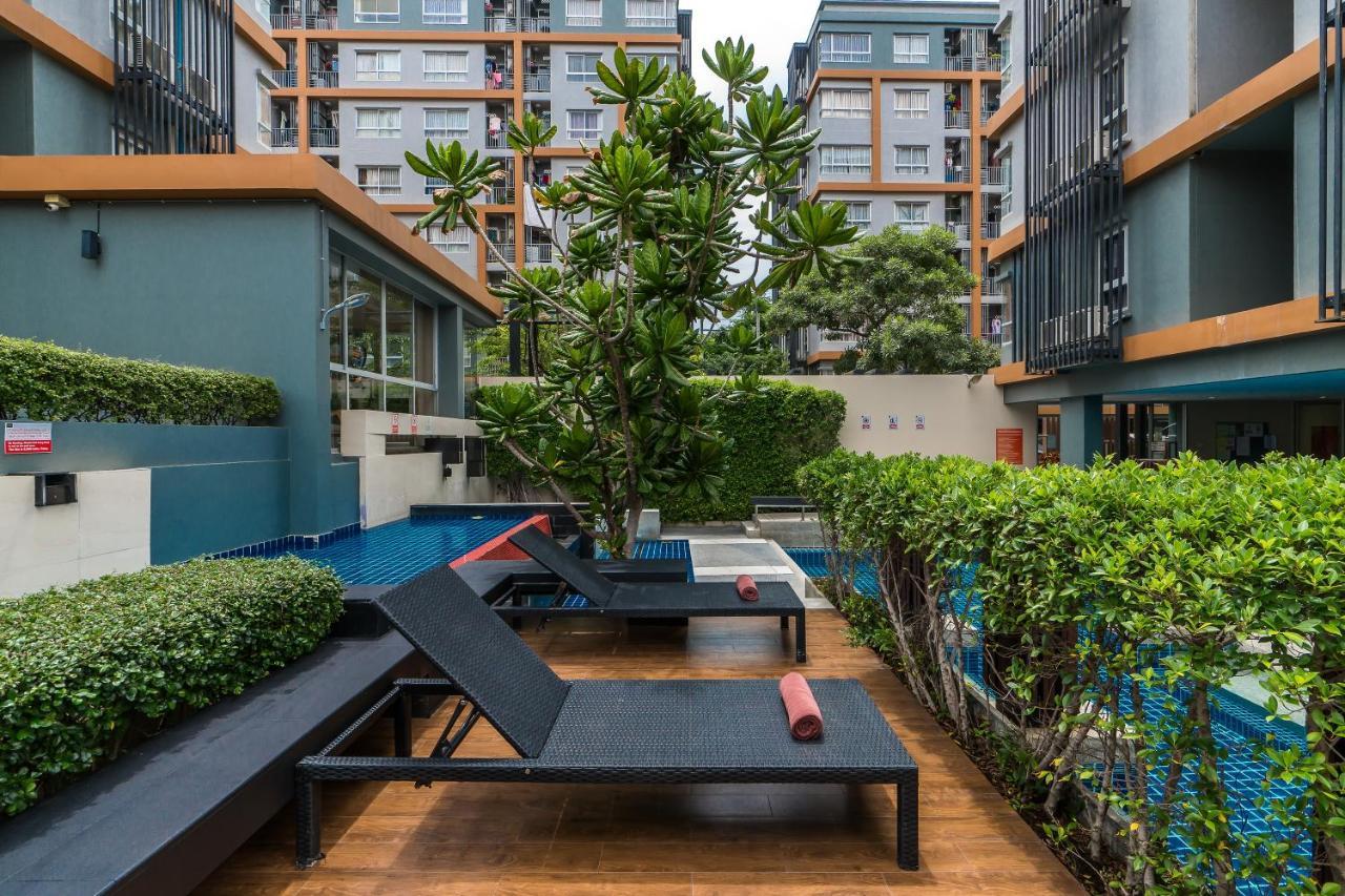The Grass Serviced Suites Pattaya Exteriör bild