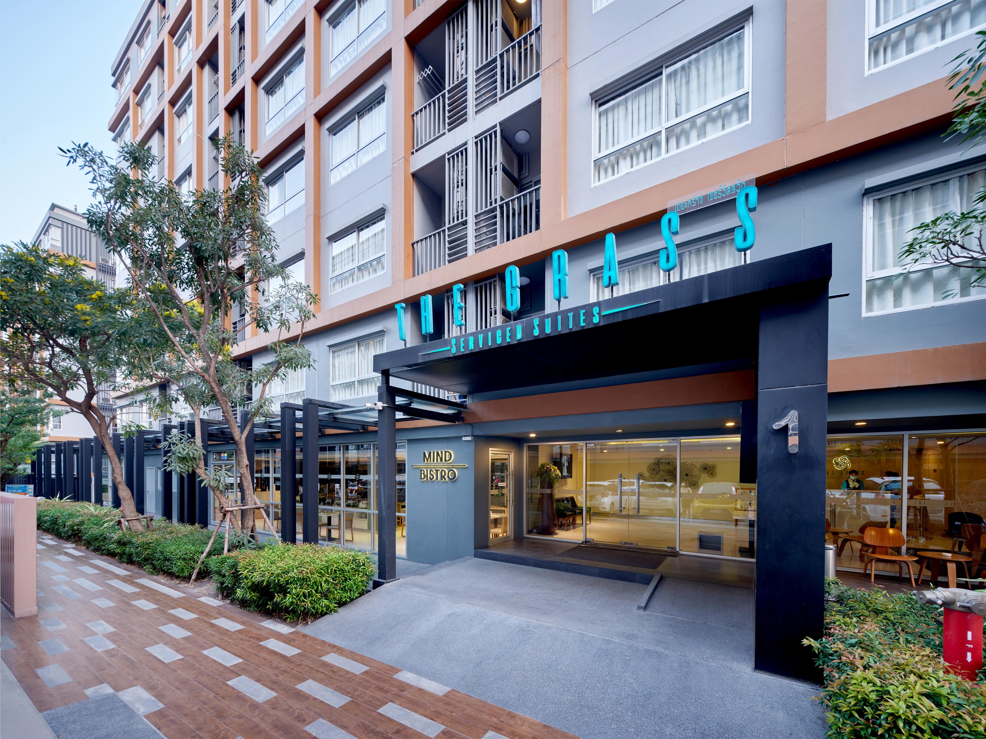 The Grass Serviced Suites Pattaya Exteriör bild